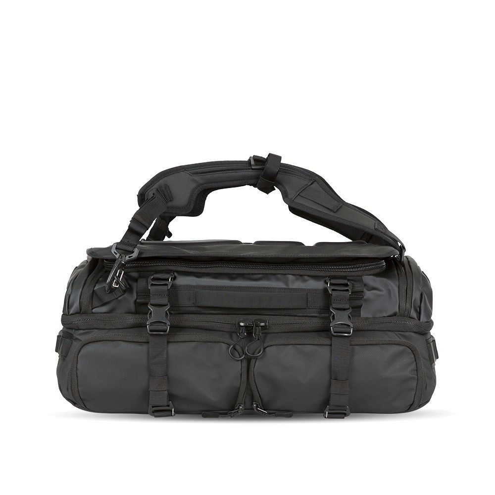 Wandrd Hexad Access Duffel Backpack Black Pro Bundle