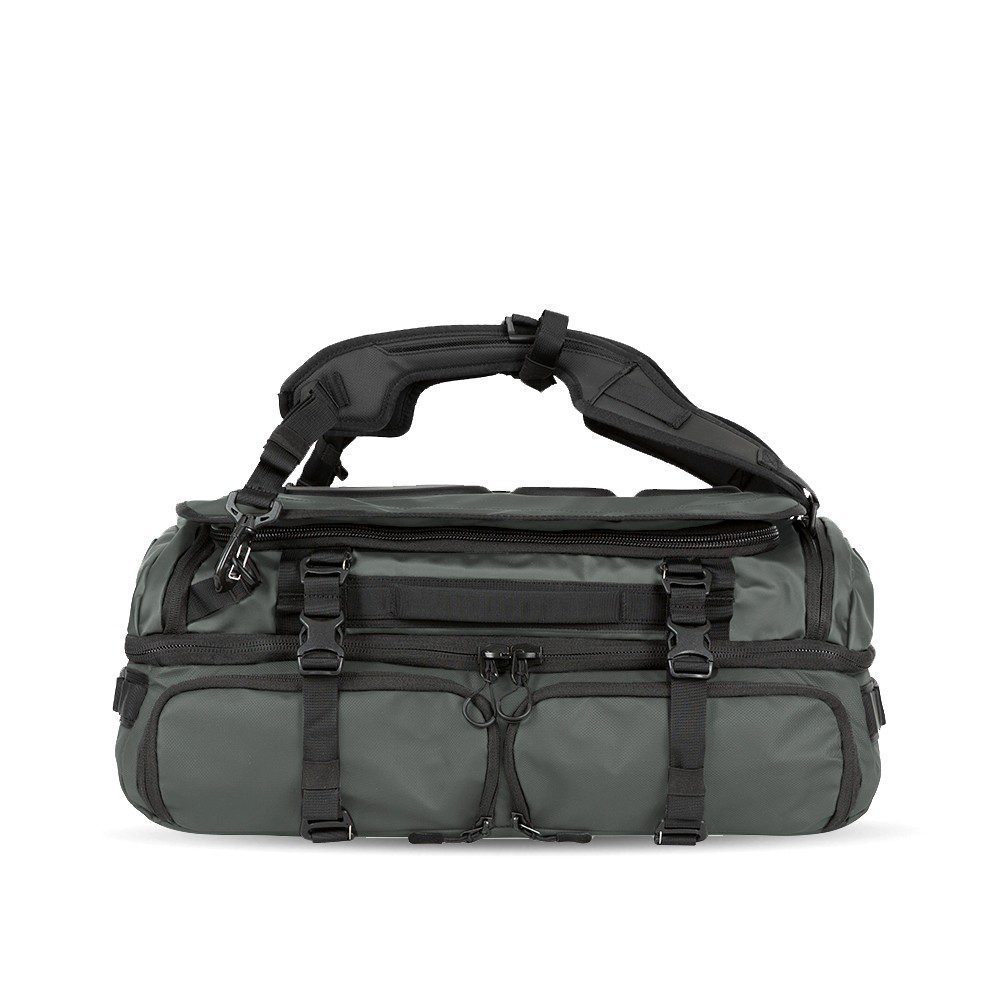 Wandrd Hexad Access Duffel Backpack Green Pro Bundle