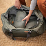 PEAK DESIGN PACKING CUBE MEDIUM SAGE - Imagen 5