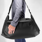 PEAK DESIGN TRAVEL DUFFEL 65L BLACK - Image 3