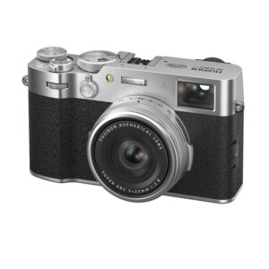 FUJIFILM X100VI Plata