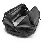 PEAK DESIGN TRAVEL DUFFELPACK 65L BLACK - Imagen 2