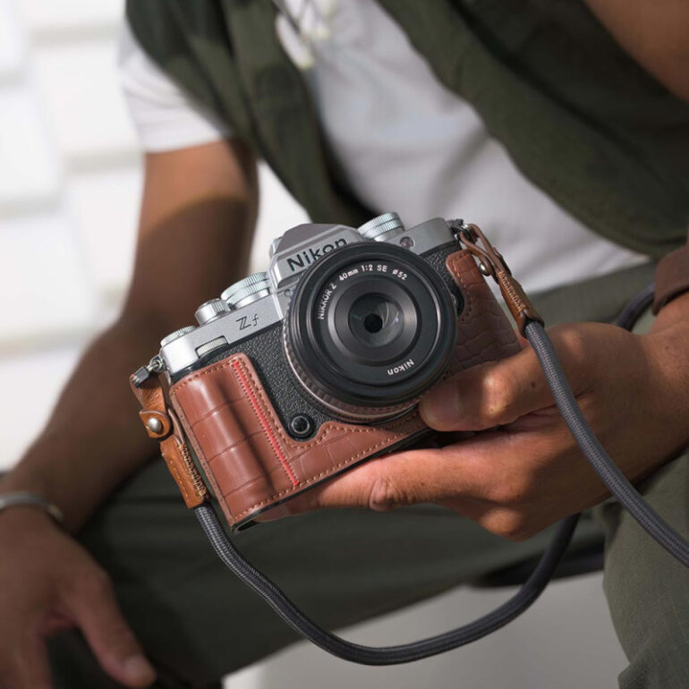 NIKON Zf Silver + 24-70 mm f/4 S + Étui cuir OFFERT – Image 2