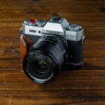 Smallrig Plaque de montage en L avec poignée en bois pour FUJIFILM X-T30 / X-T30 II / X-T30 III (Noir) 5666 – Image 5